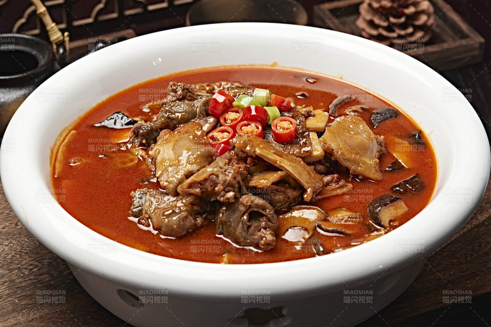 香辣红焖野生甲鱼图片