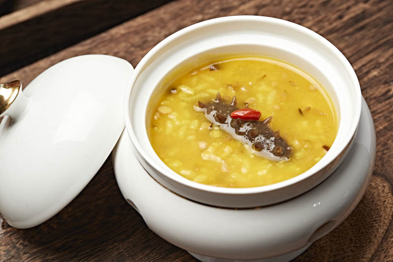 鲍鱼汁薏米枸杞炖辽参图片