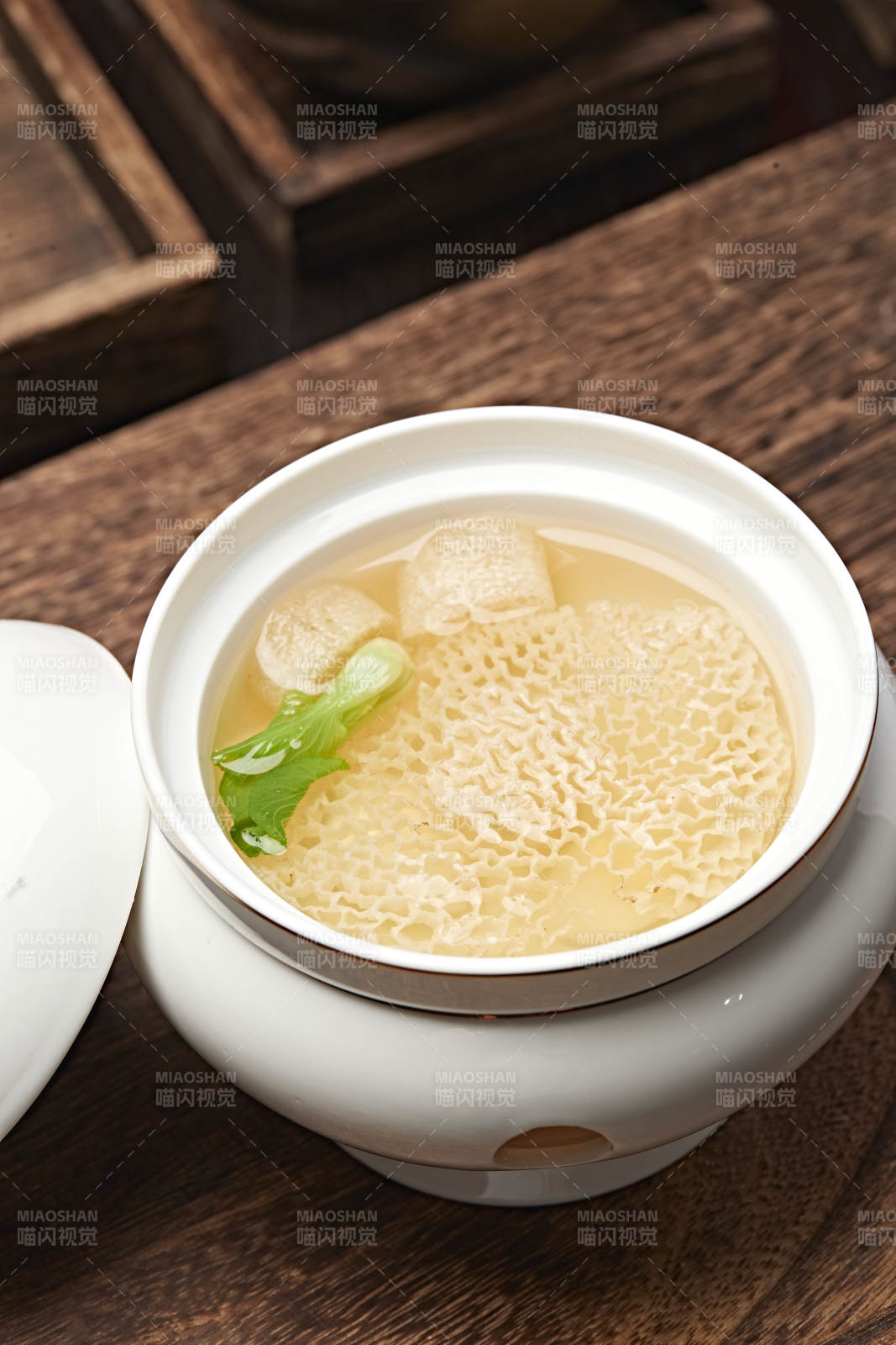 竹荪网竹荪根炖鲜汤图片