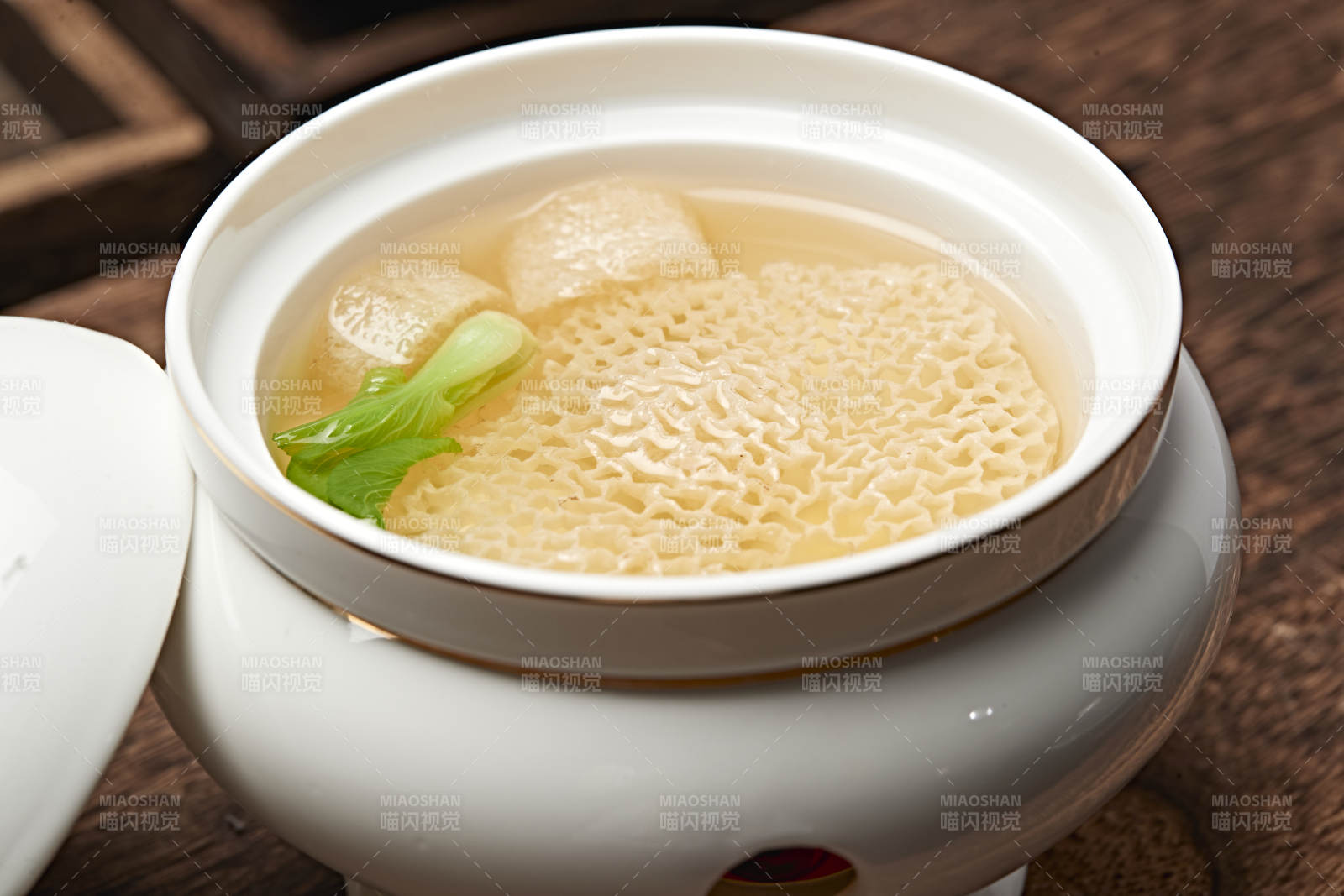 竹荪网竹荪根炖鲜汤图片