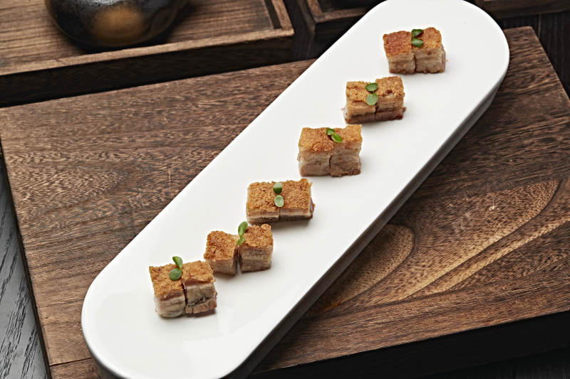 澳门脆皮烧白肉图片