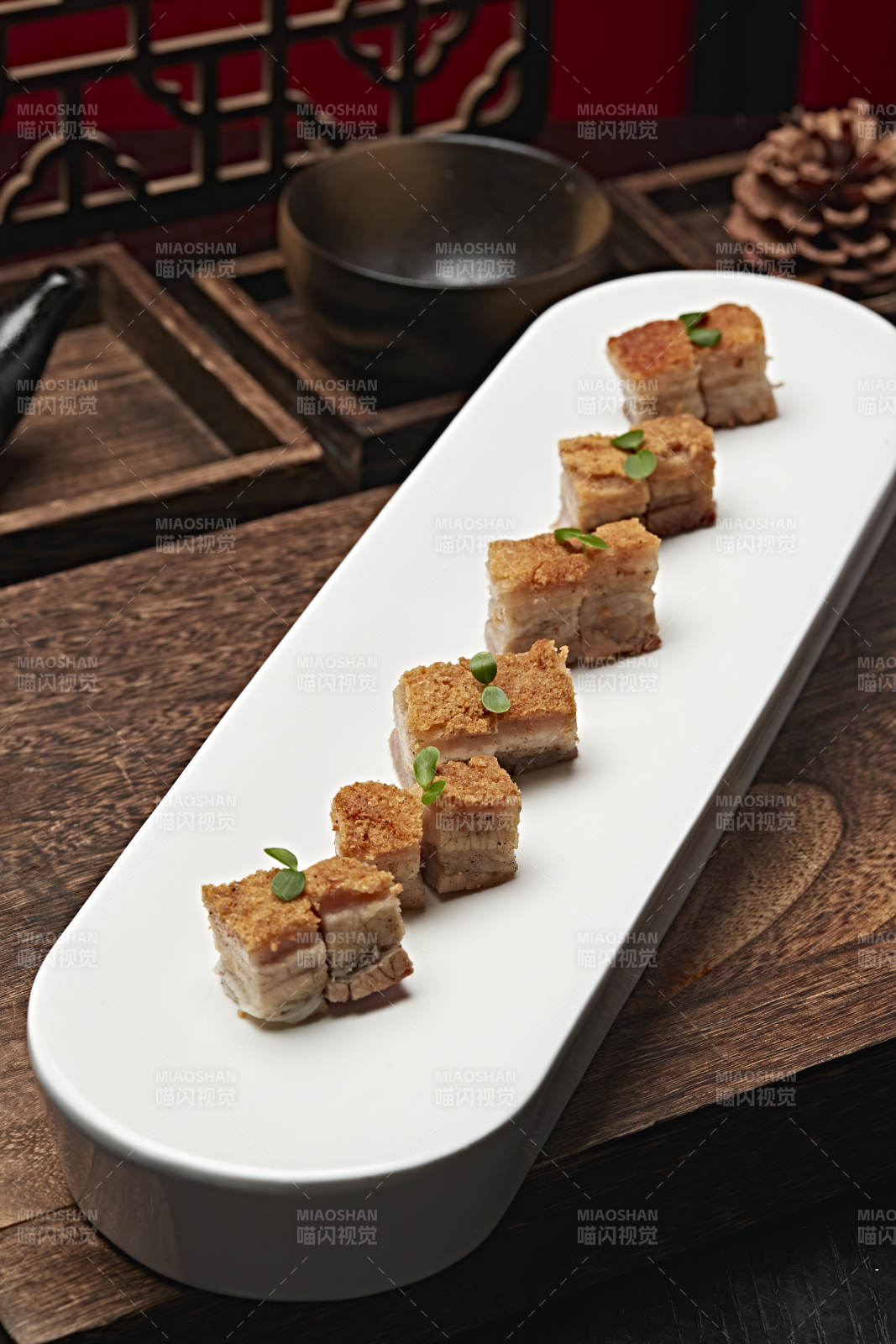 澳门脆皮烧白肉图片