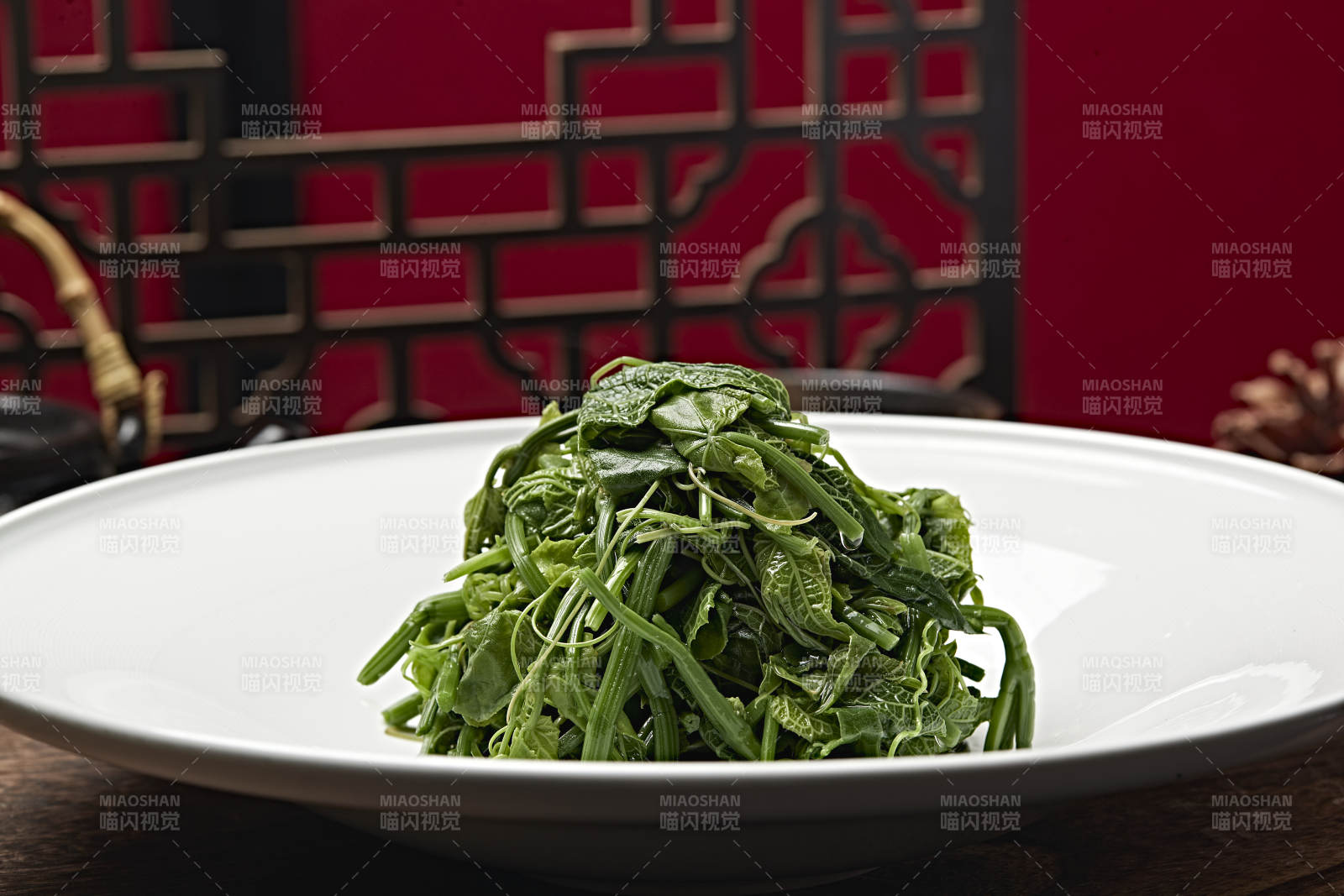 凉拌盐水蕨菜图片