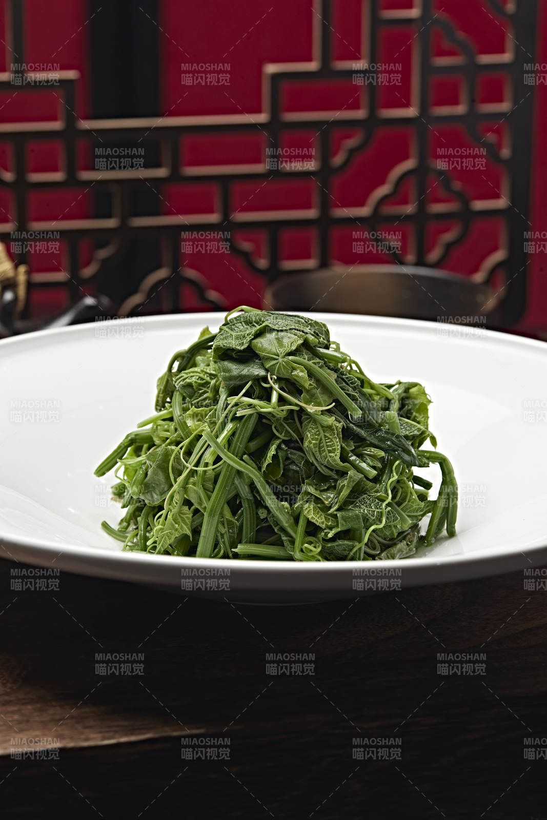 凉拌盐水蕨菜图片