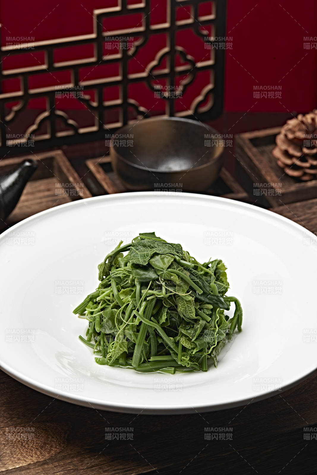 凉拌盐水蕨菜图片