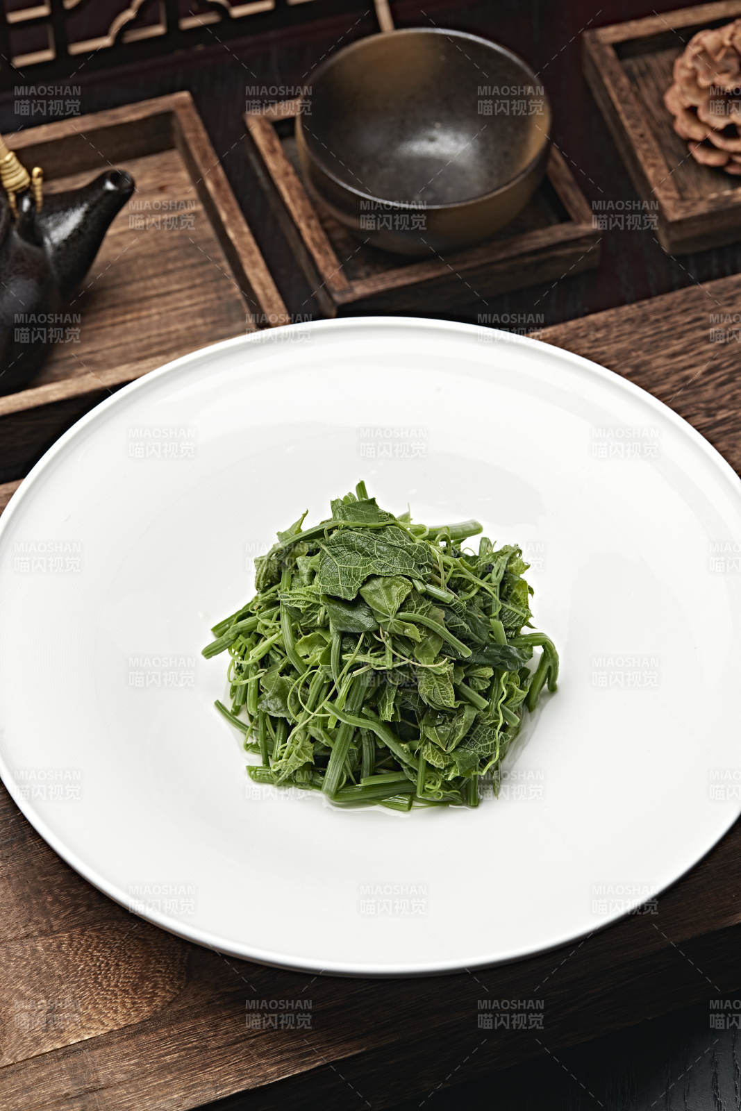 凉拌盐水蕨菜图片