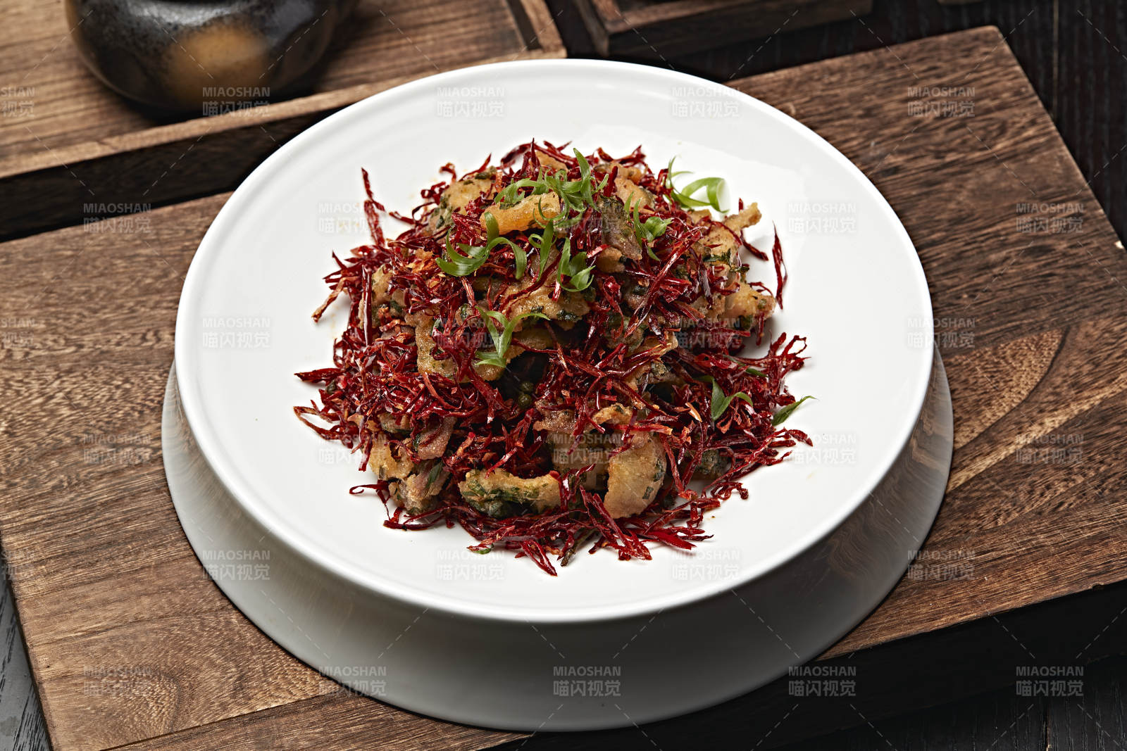 辣椒丝炒过油五花肉片图片