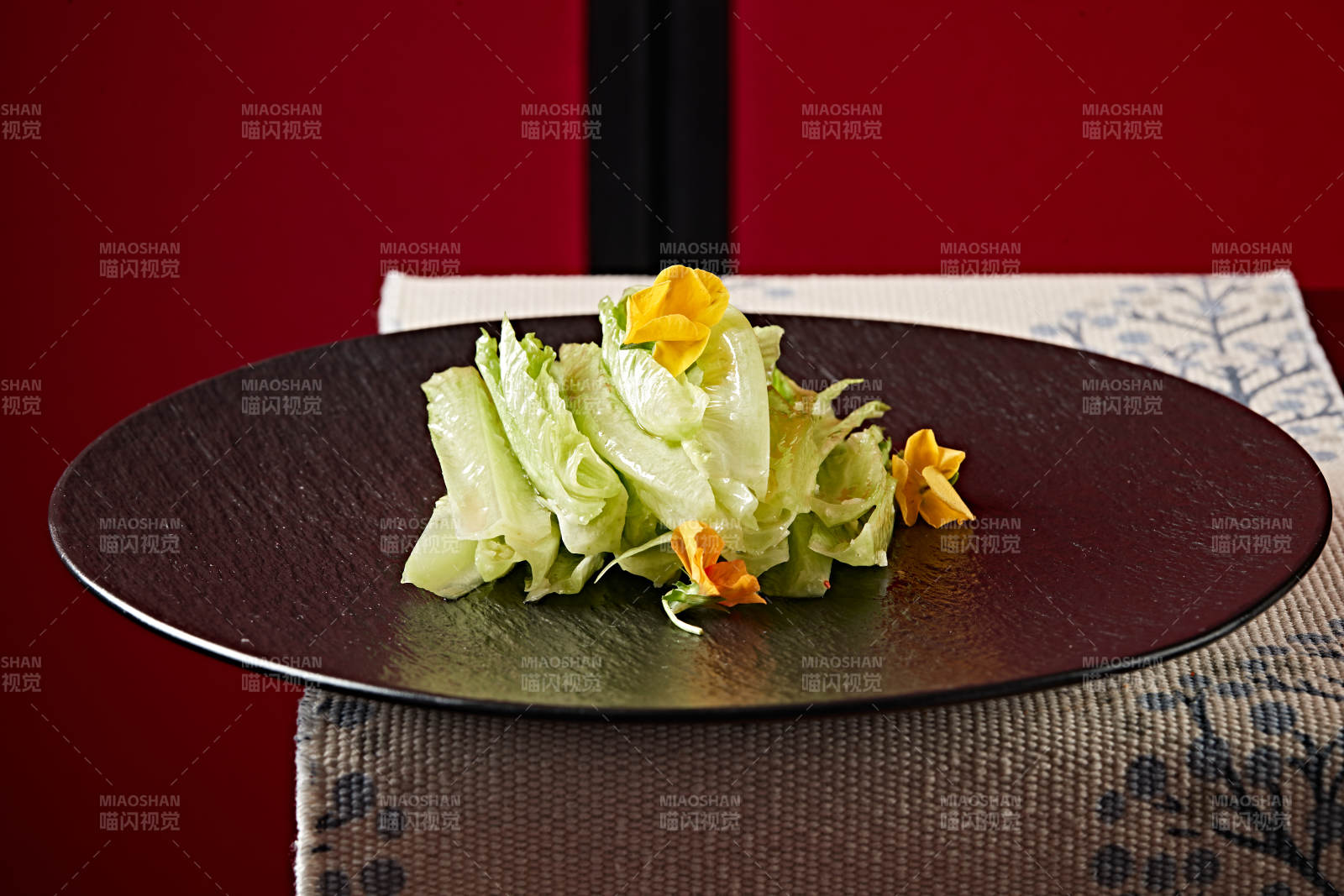 金莲花拌油麦菜芯图片