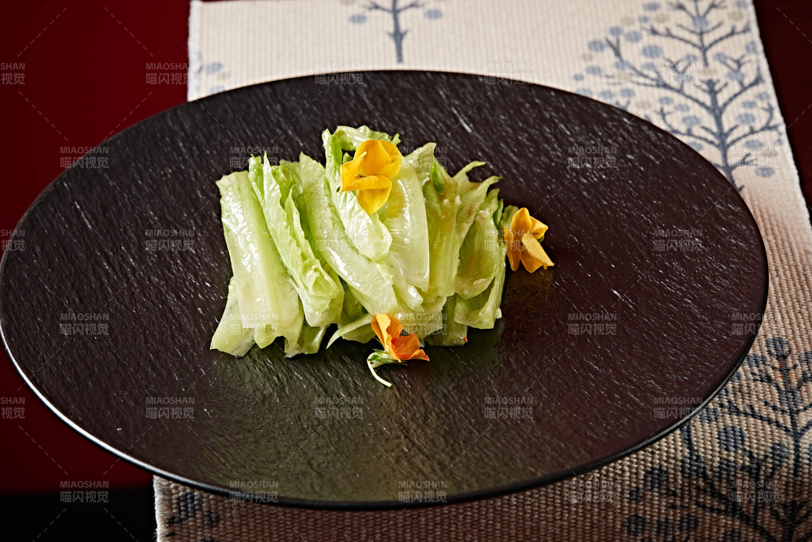 金莲花拌油麦菜芯图片