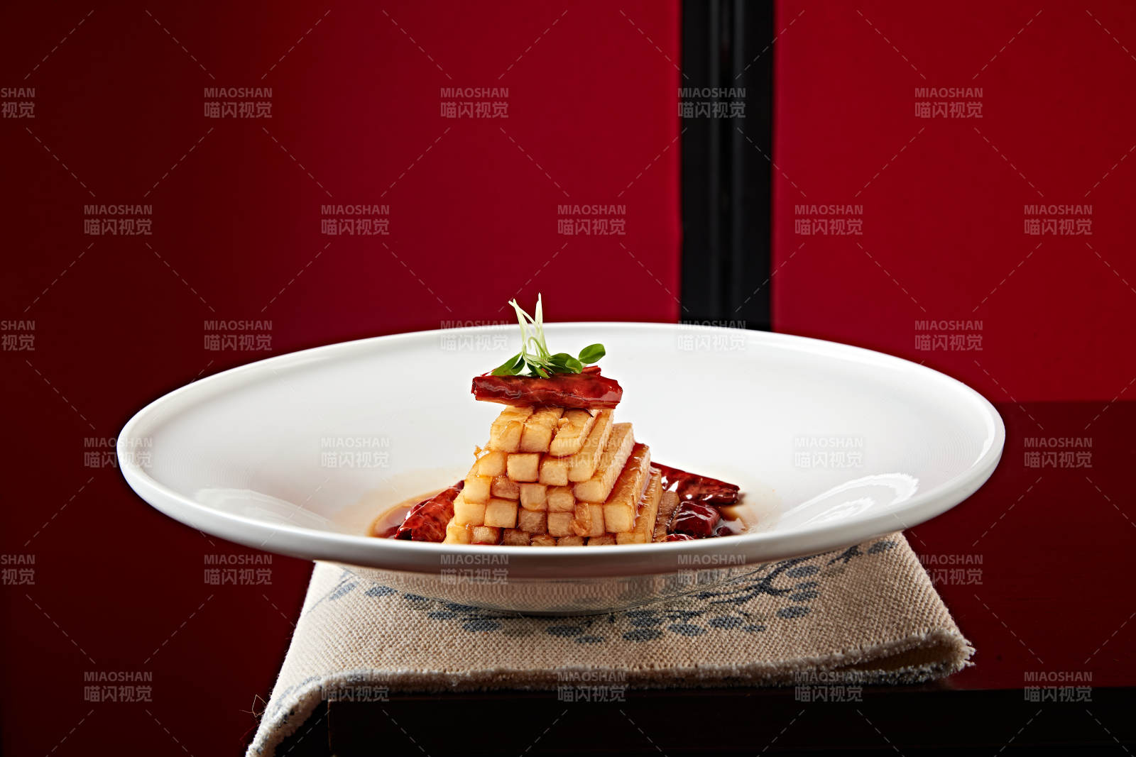 浇汁甜辣凉薯条豆薯图片