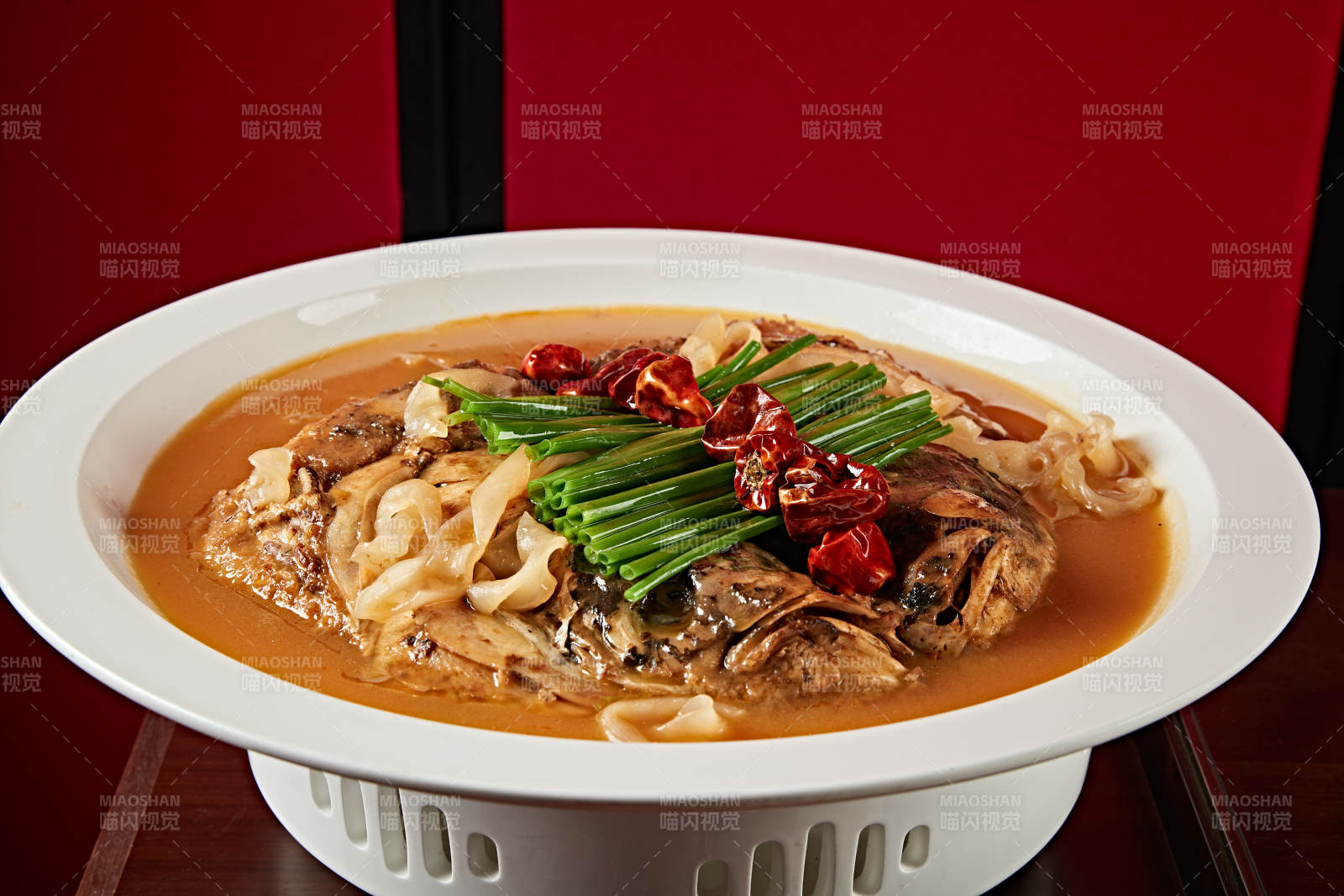 酱焖千岛湖野生大鱼头图片