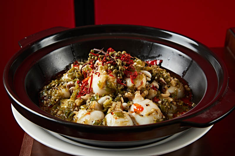 砂锅藤椒酱煲墨鱼仔图片