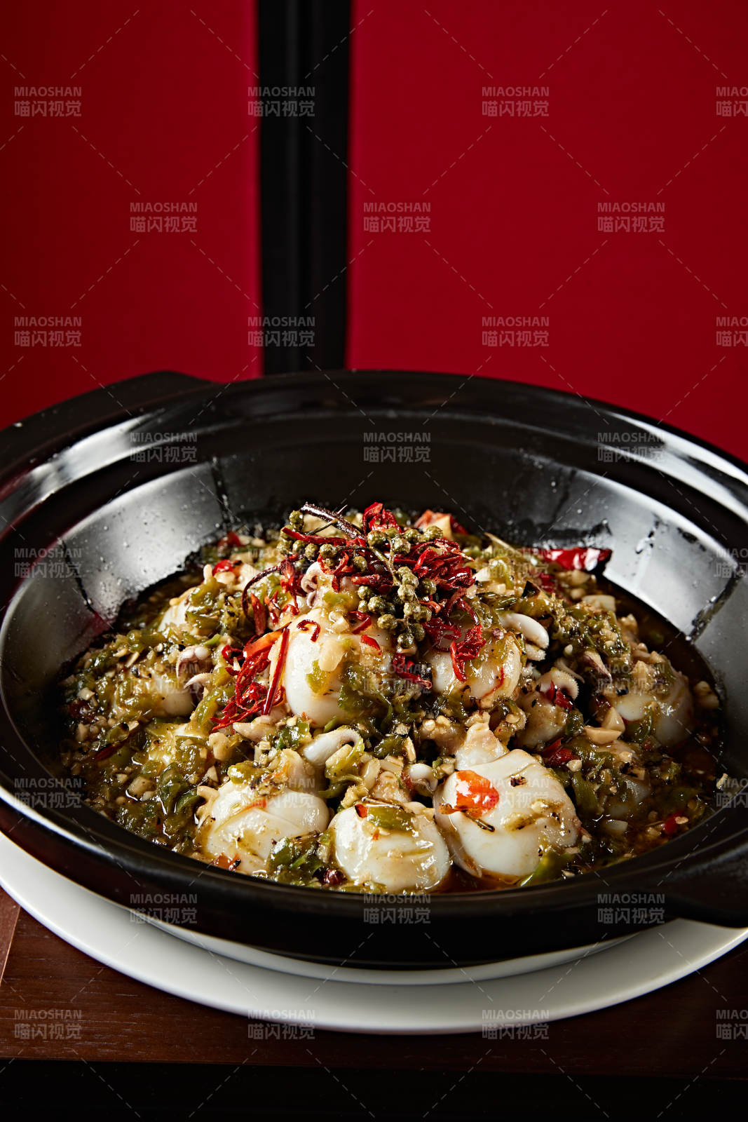 砂锅藤椒酱煲墨鱼仔图片