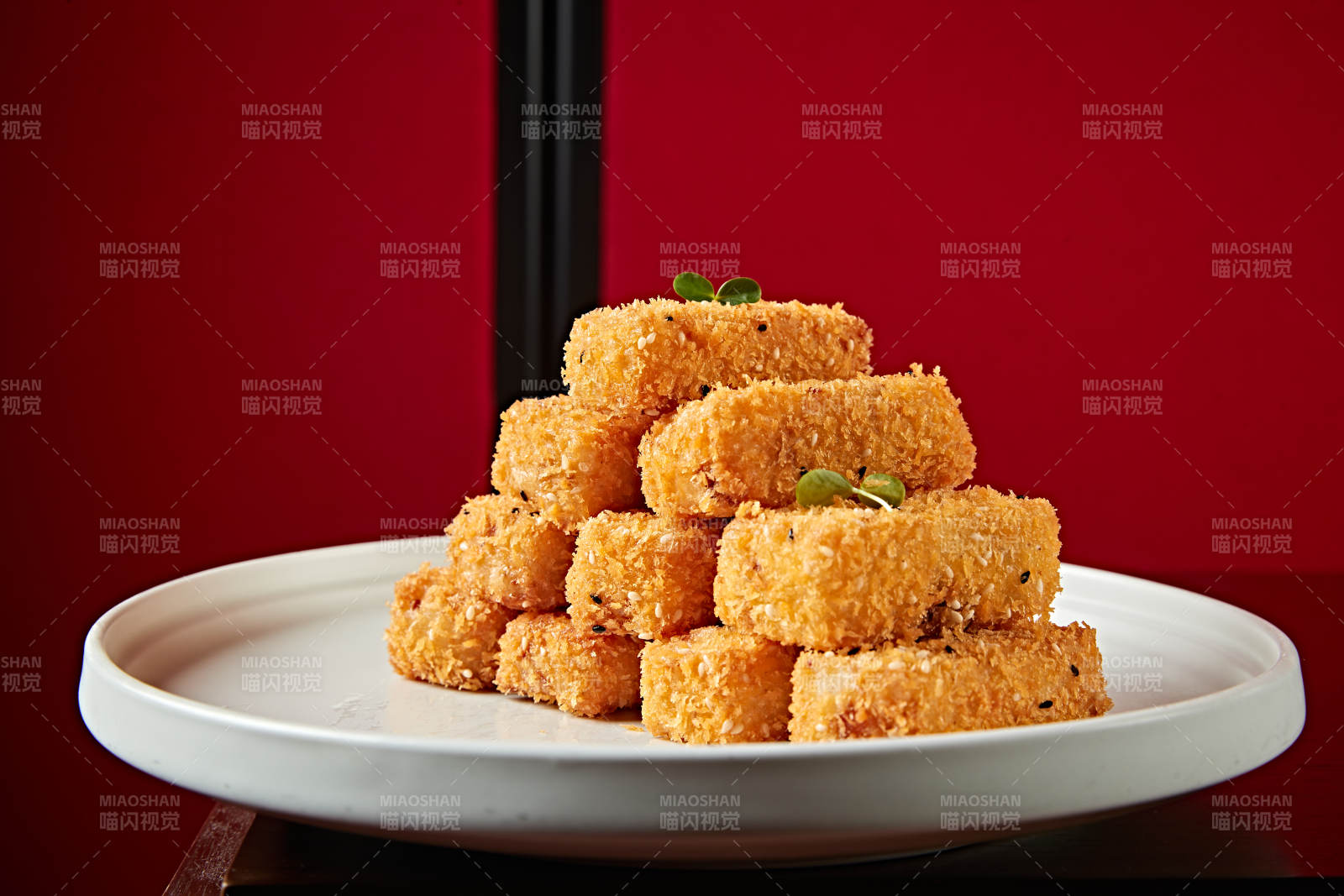 面包糠拖面炸鳕鱼条图片