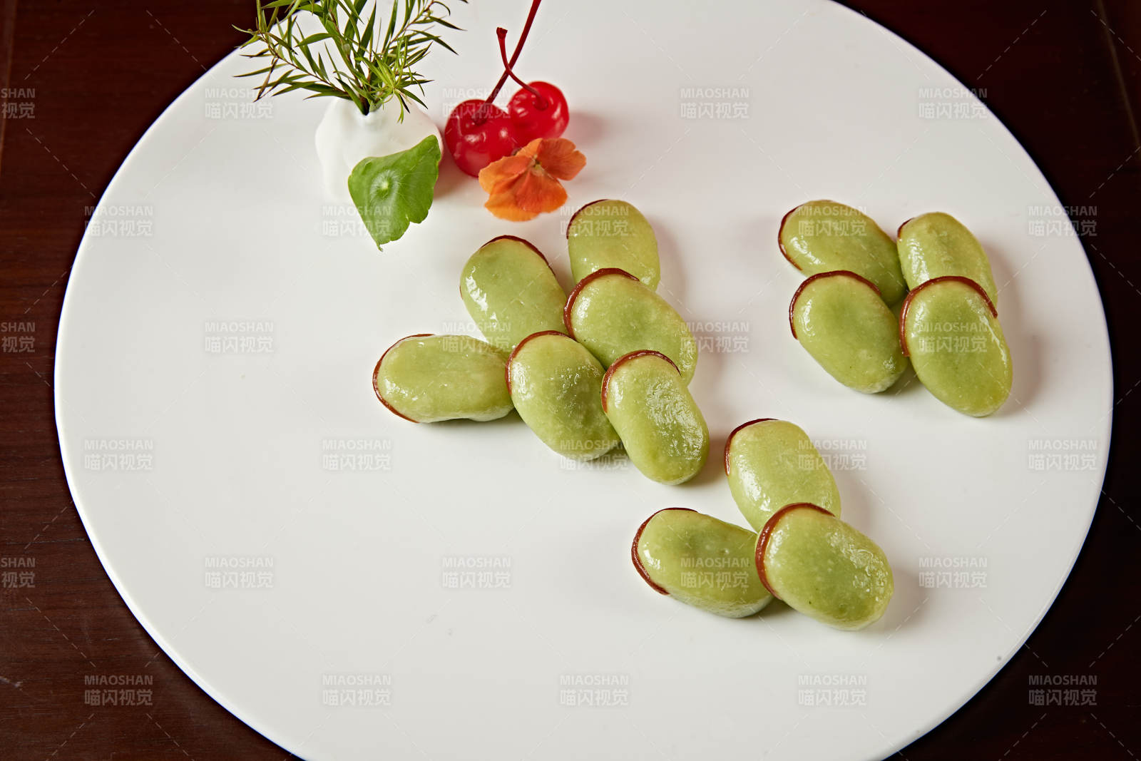 仿菜糯米豆馅蚕豆包图片