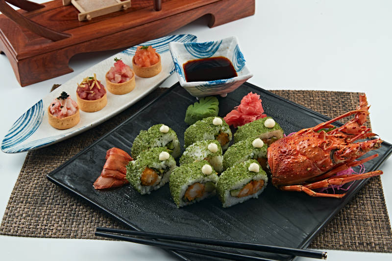 日料抹茶龙虾寿司卷图片