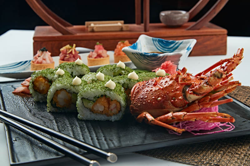 日料抹茶龙虾寿司卷图片