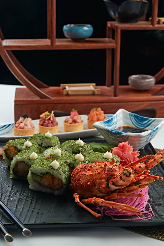 日料抹茶龙虾寿司卷图片