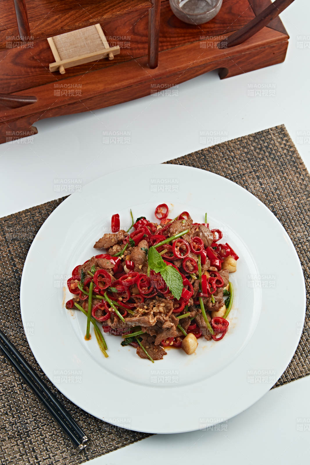 蒜香湘味小炒黄牛肉图片