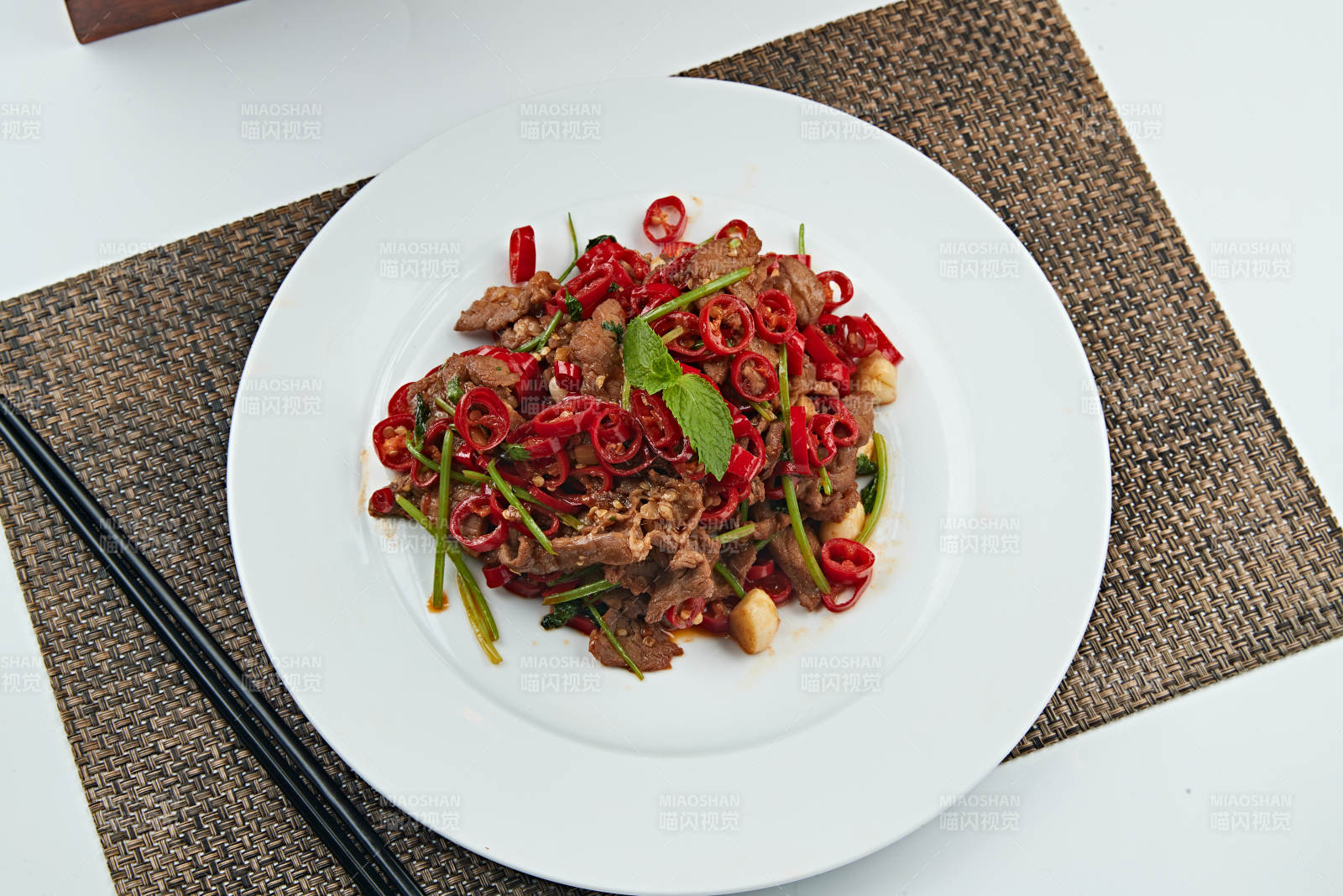 蒜香湘味小炒黄牛肉图片