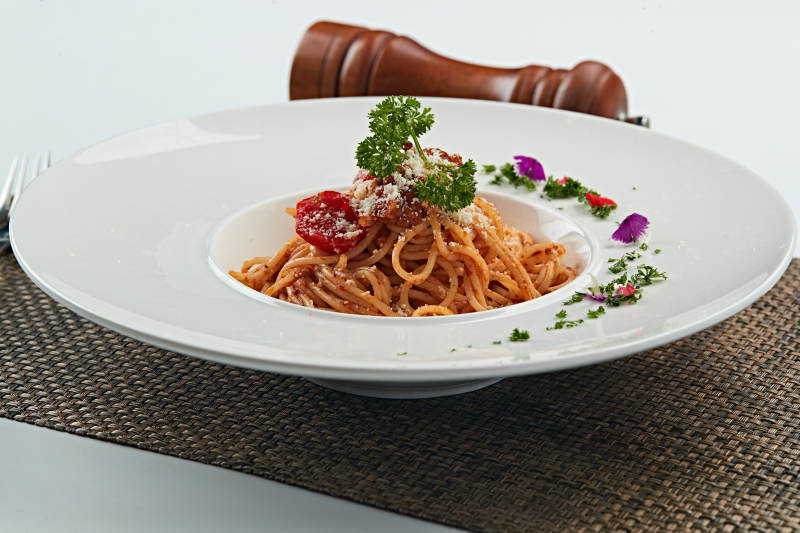 意大利茄汁肉酱面意面图片