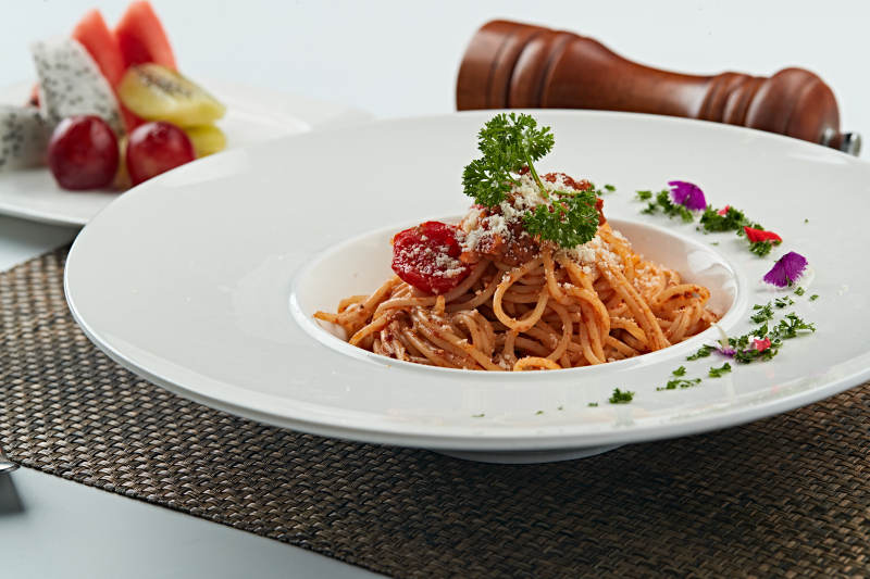 意大利茄汁肉酱面意面图片