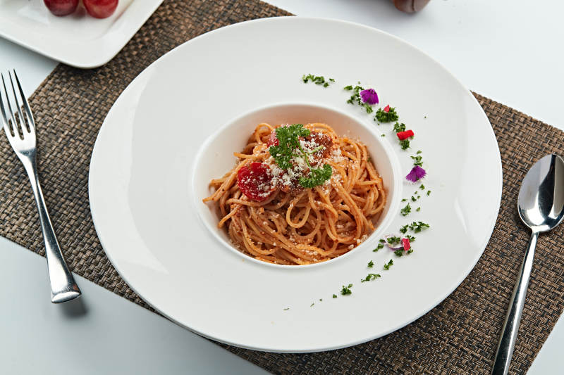 意大利茄汁肉酱面意面图片