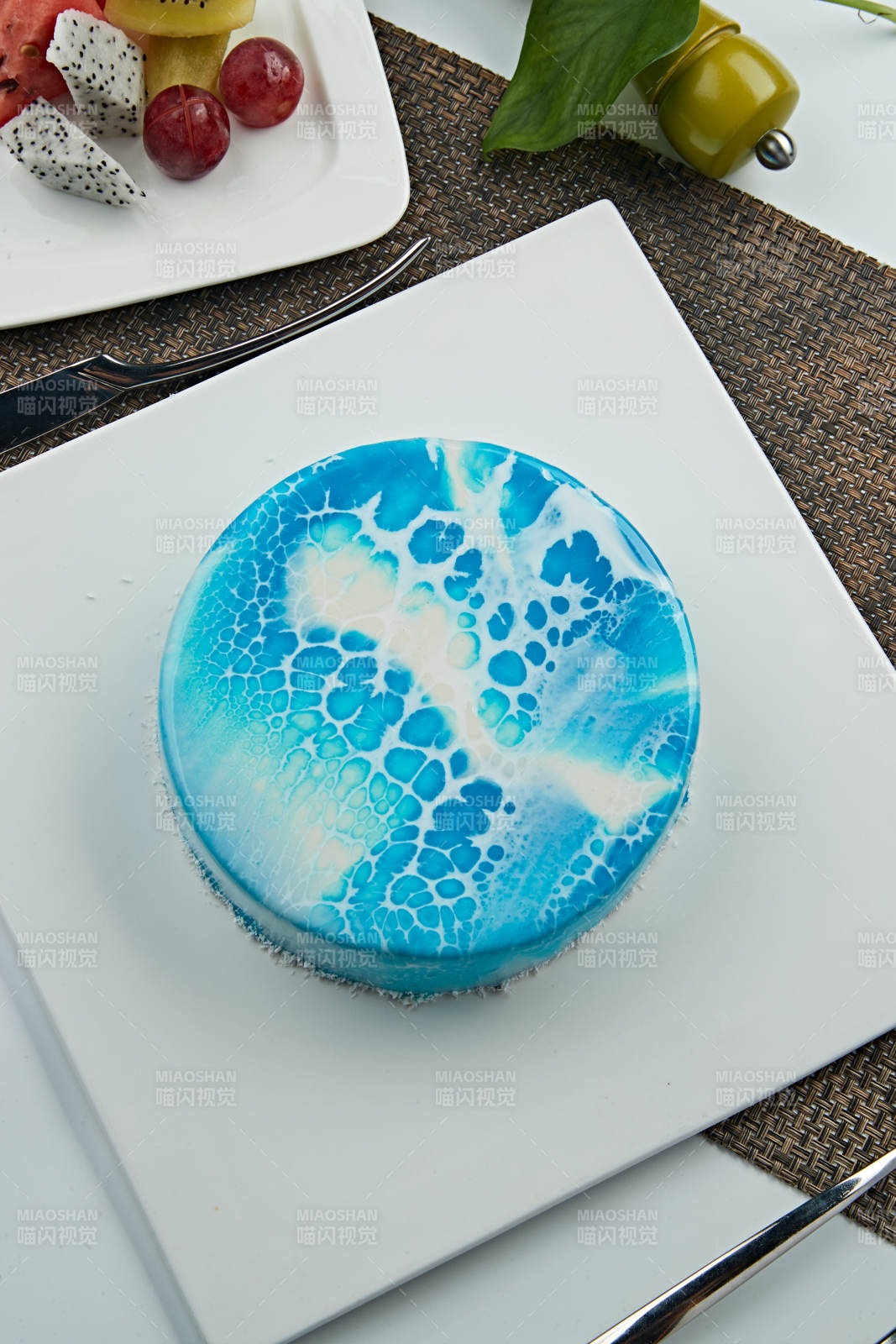 奶油慕斯创意蛋糕图片