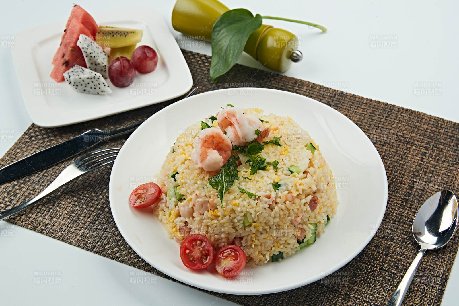 火腿虾仁蛋炒饭图片