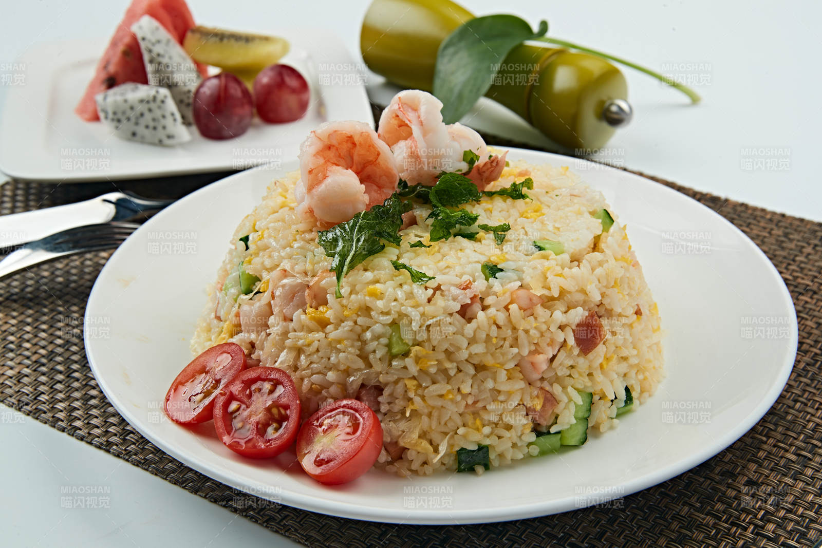 火腿虾仁蛋炒饭图片