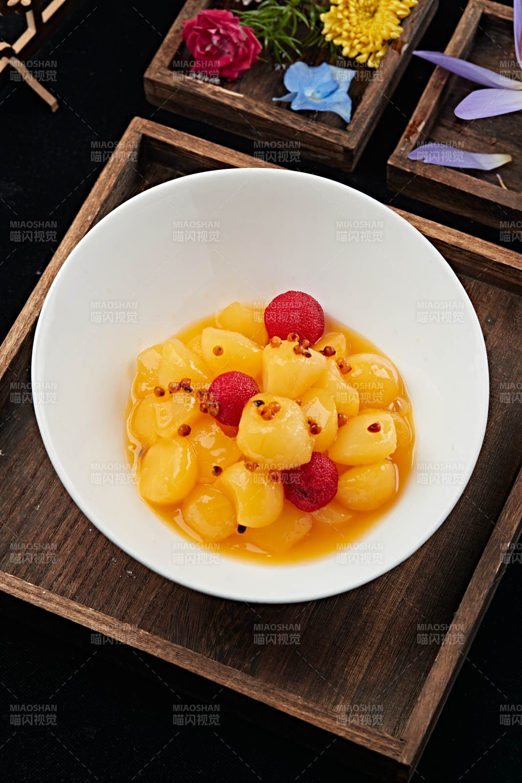 蜂蜜沙棘雪梨杨梅果图片