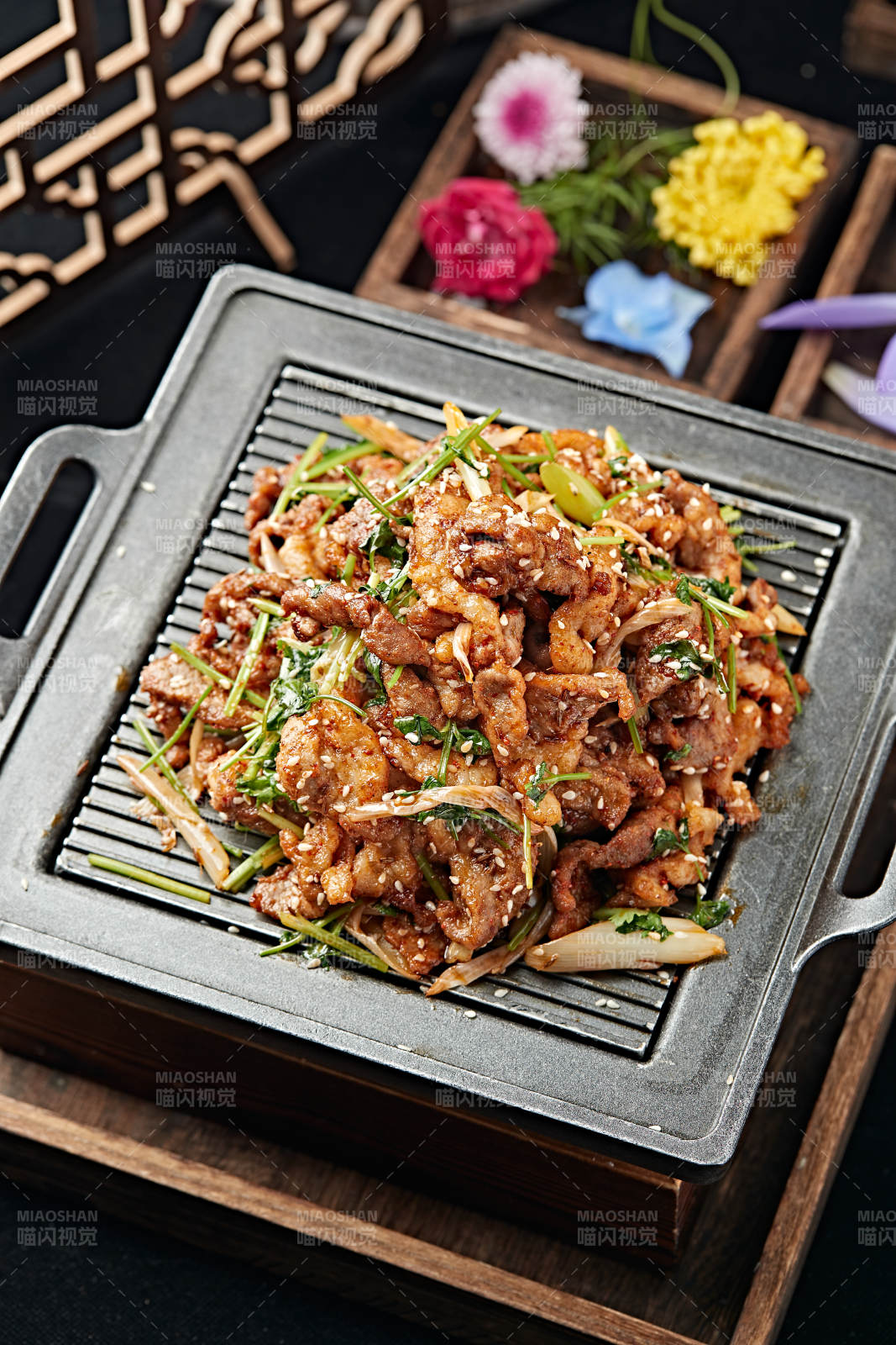 葱香孜然炙子烤黄牛肉图片