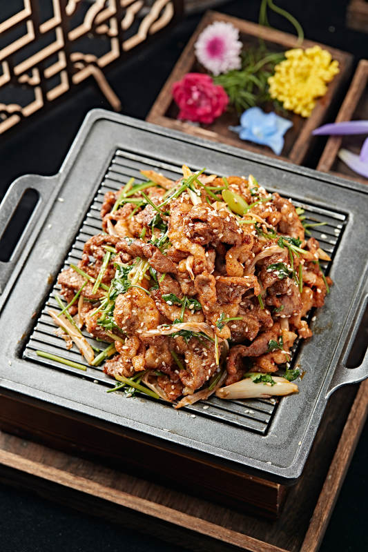 葱香孜然炙子烤黄牛肉图片