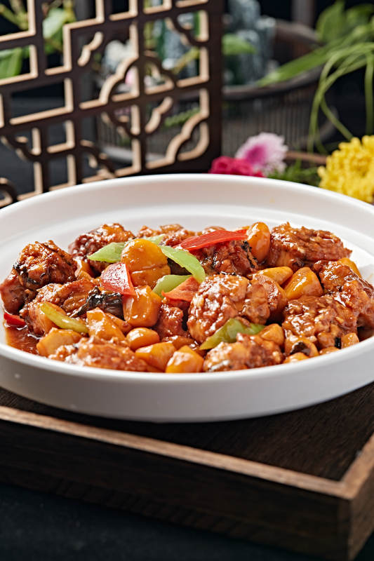 蒜子板栗烧黄鳝图片