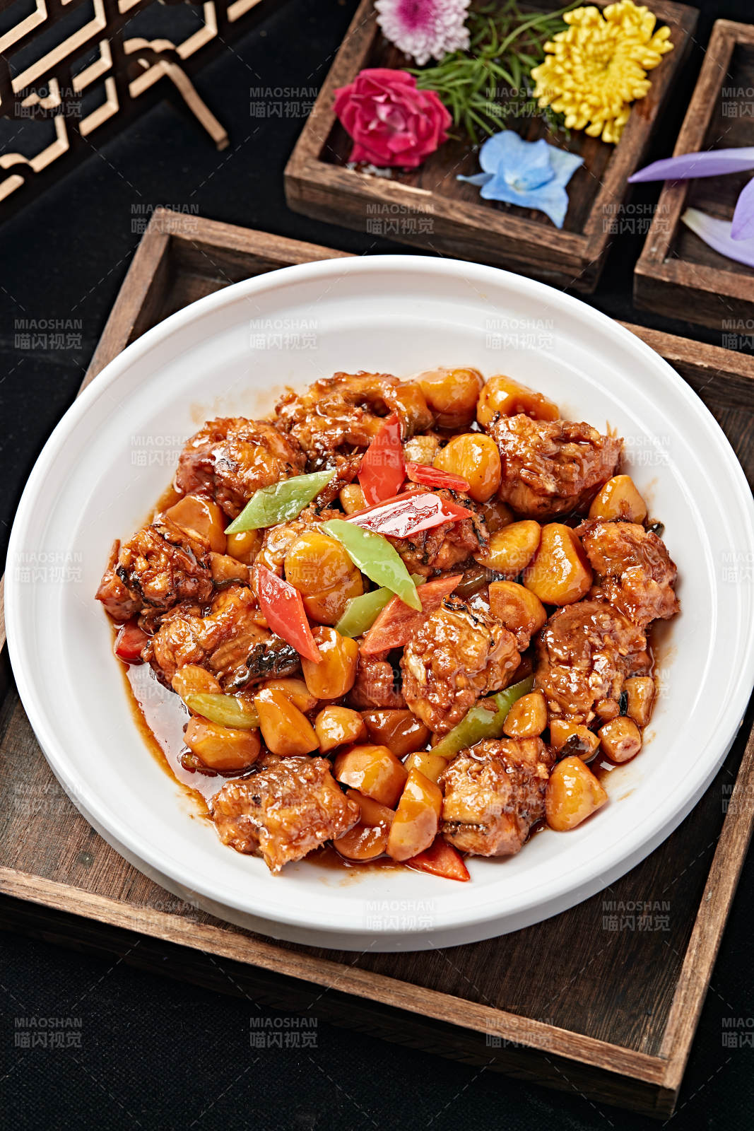 蒜子板栗烧黄鳝图片