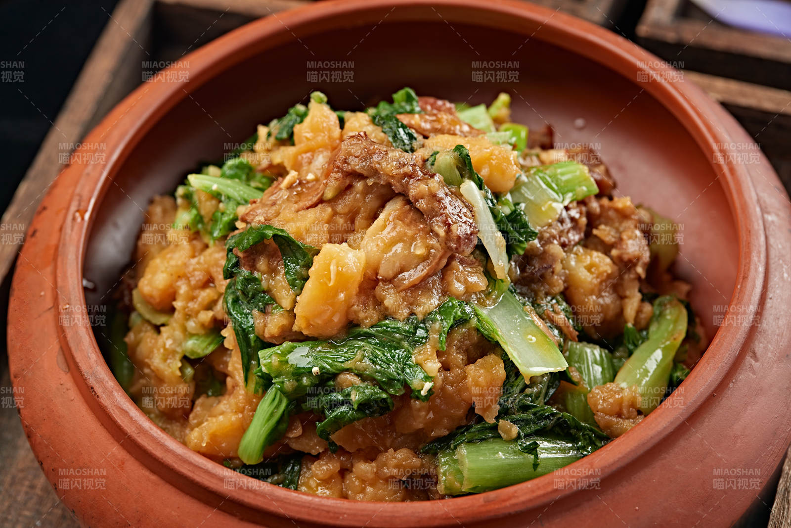 五花肉土豆炖小白菜图片