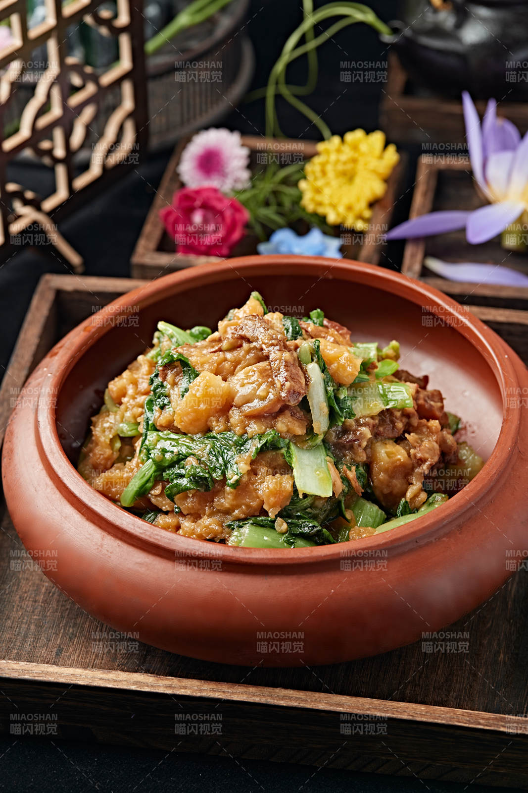 五花肉土豆炖小白菜图片