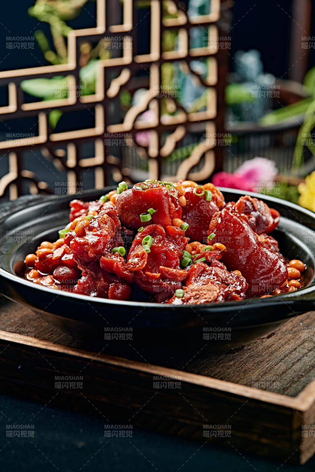 砂锅黄豆焖猪手图片