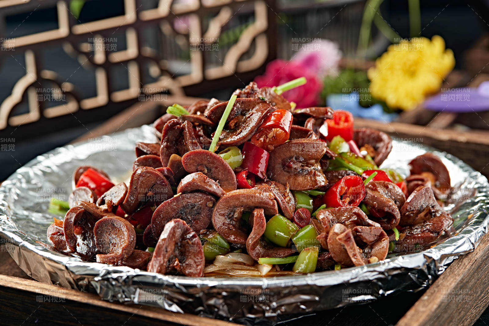 锡纸铁板香辣腰片图片
