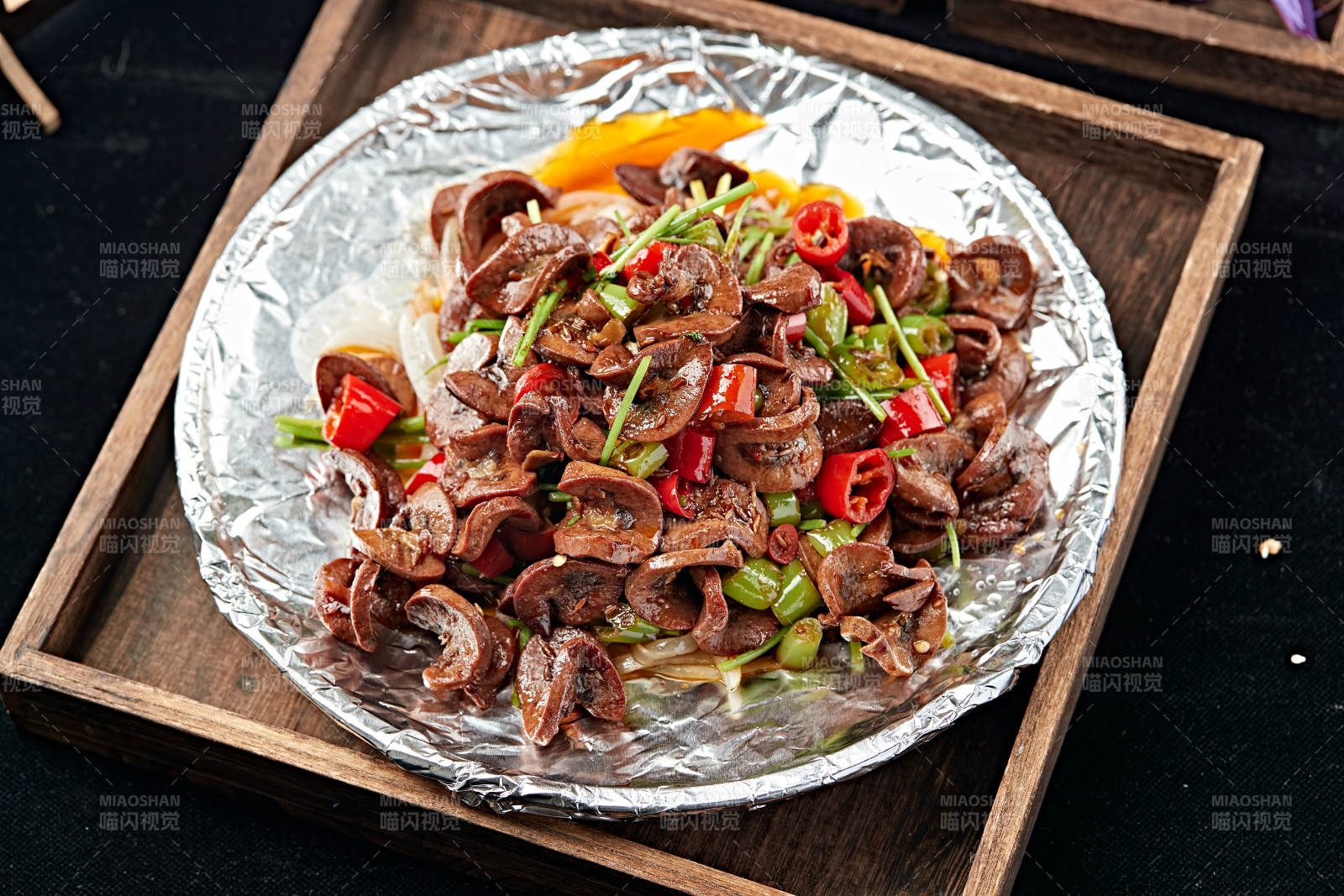 锡纸铁板香辣腰片图片