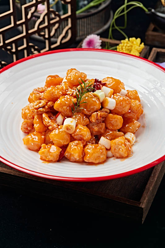 宫保糖醋桃仁鳕鱼粒图片