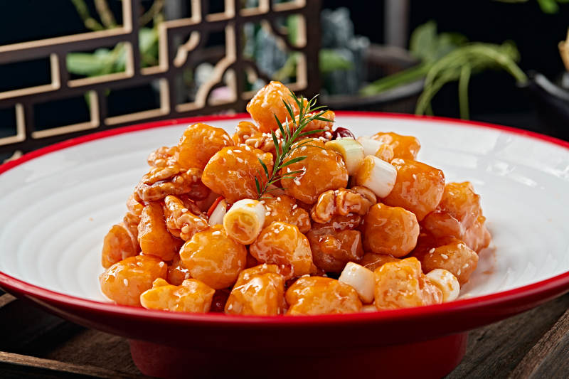宫保糖醋桃仁鳕鱼粒图片