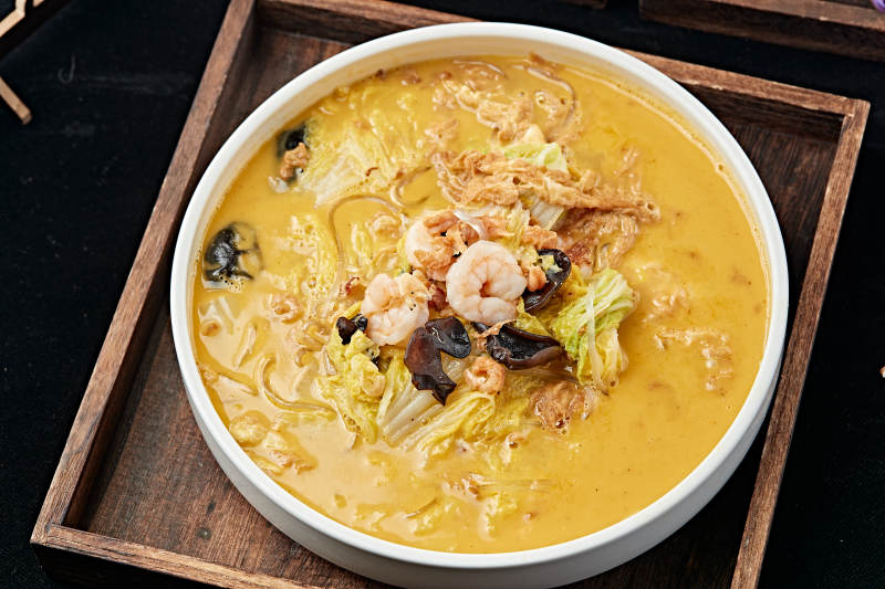 津菜浓汤炖八珍图片