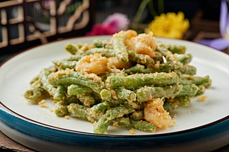 咸蛋黄焗大虾仁豇豆角图片