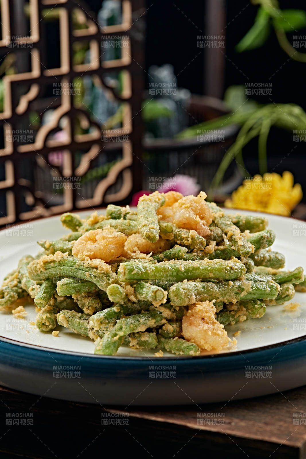 咸蛋黄焗大虾仁豇豆角图片