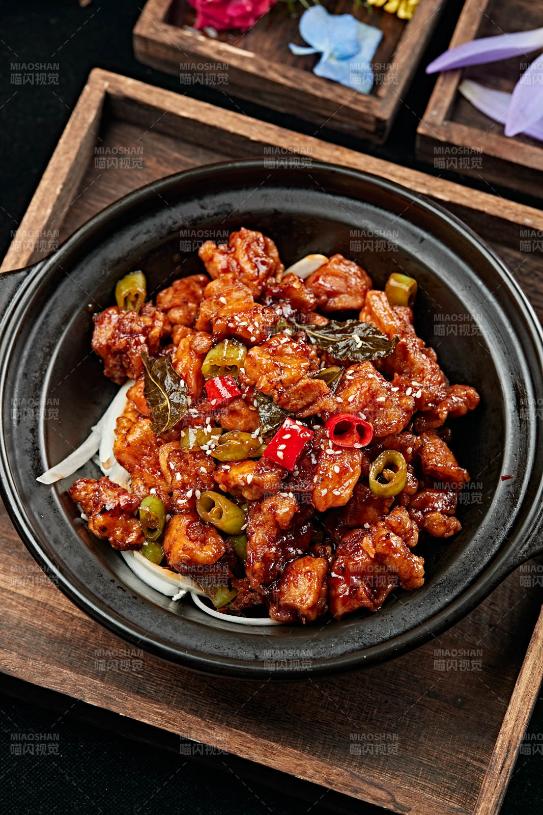 砂锅台湾三杯鸡图片