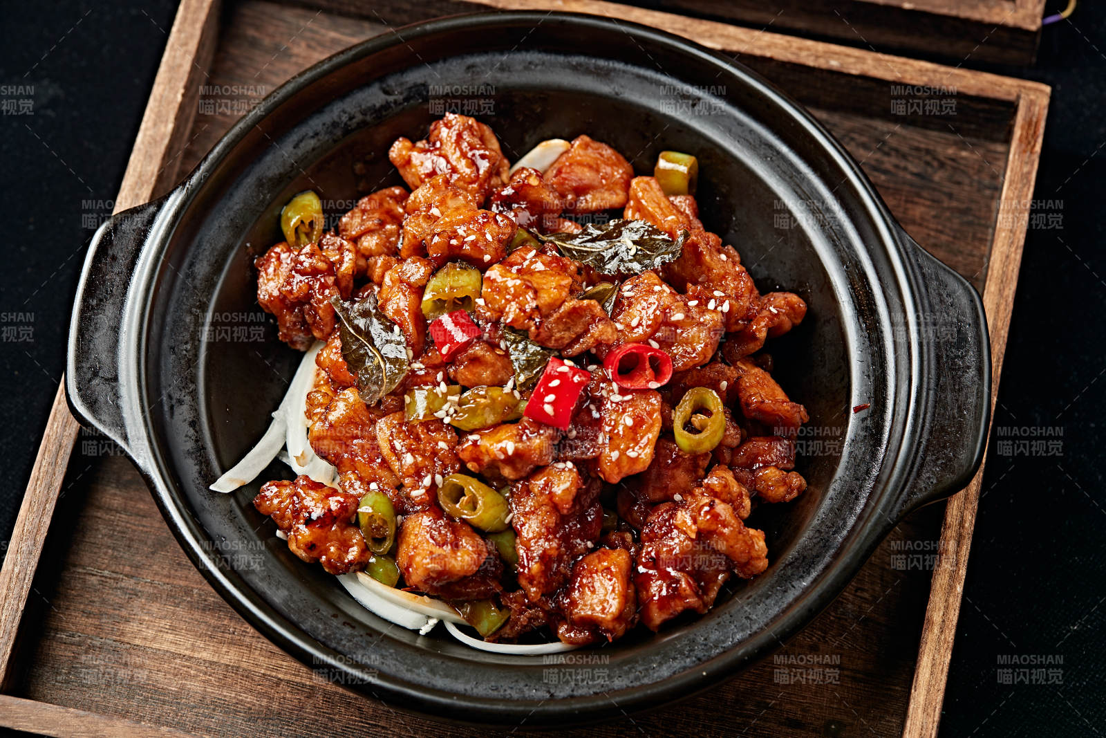 砂锅台湾三杯鸡图片