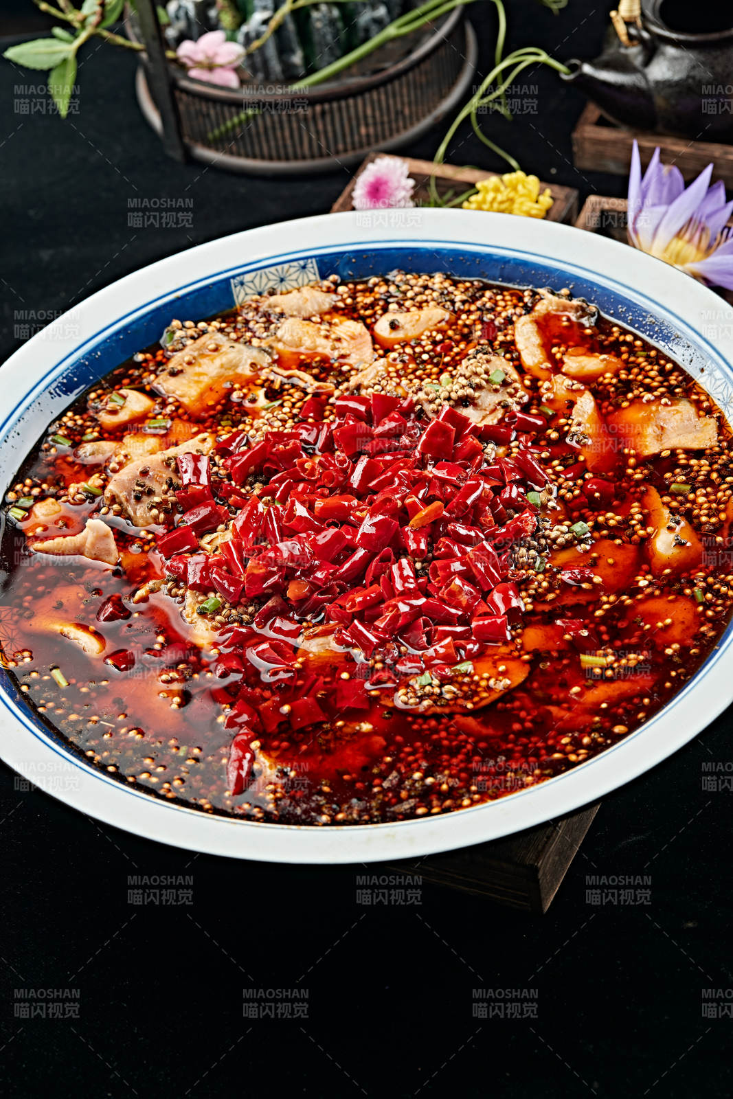 藤椒香辣水煮草鱼片图片