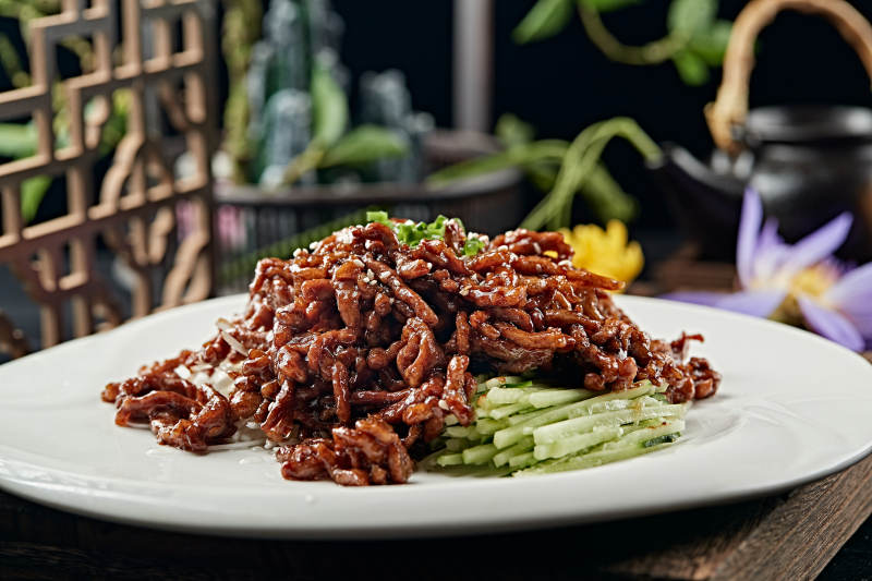 京酱肉丝配卷饼图片