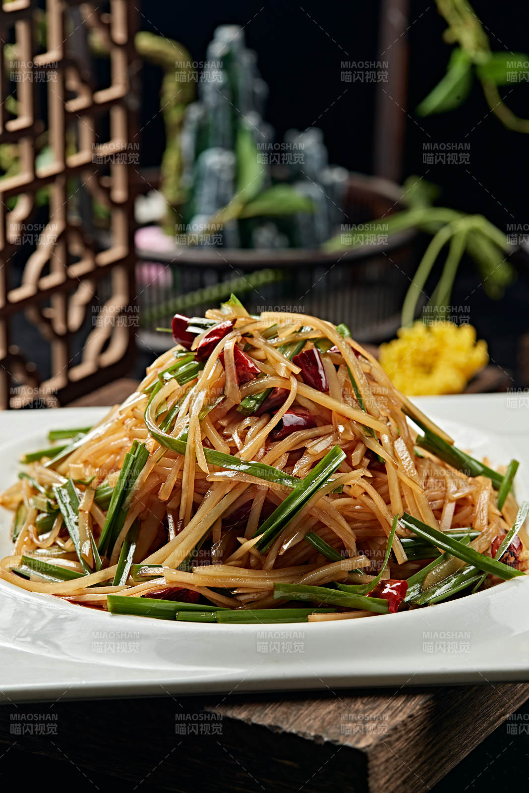 韭菜素炒土豆丝图片